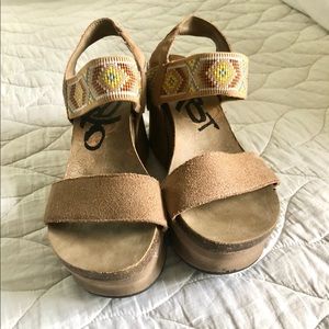 OTBT wedges size 9